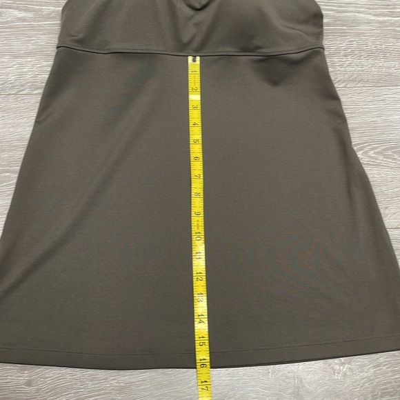 Athleta Inner Strength Built In Bra Tank Top Olive Green 36C - Picture 8 of 15